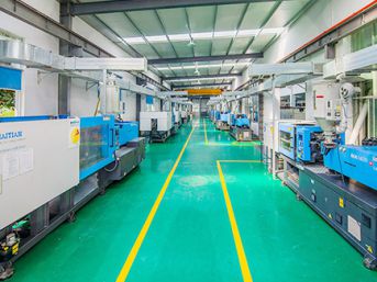 플라스틱 사출 작업장