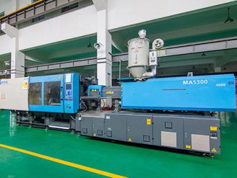 플라스틱 사출 작업장